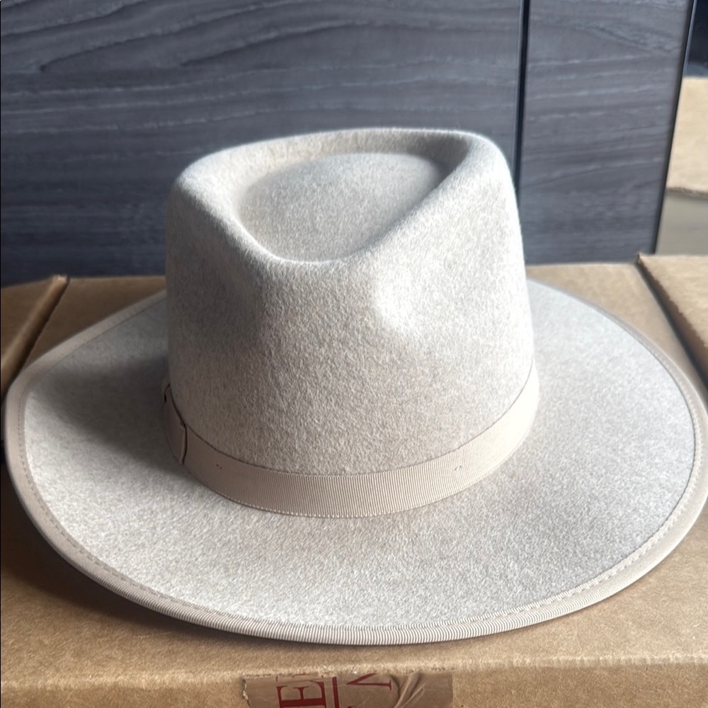 Elegant Cream Fedora Hat for Men